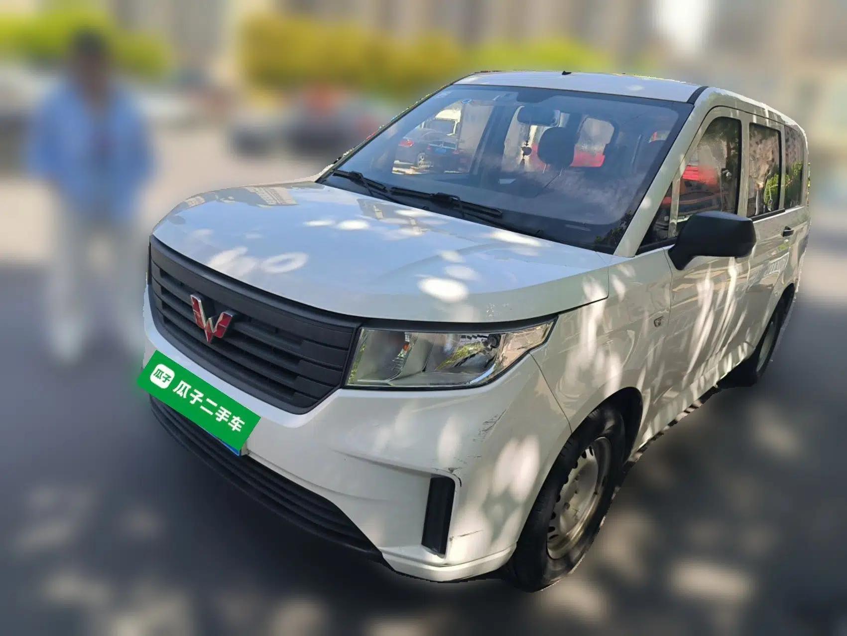 Wuling Hongguang PLUS 2021 Commercial Version 1.5T Manual Standard Edition 7-Seater — миниатюра 1