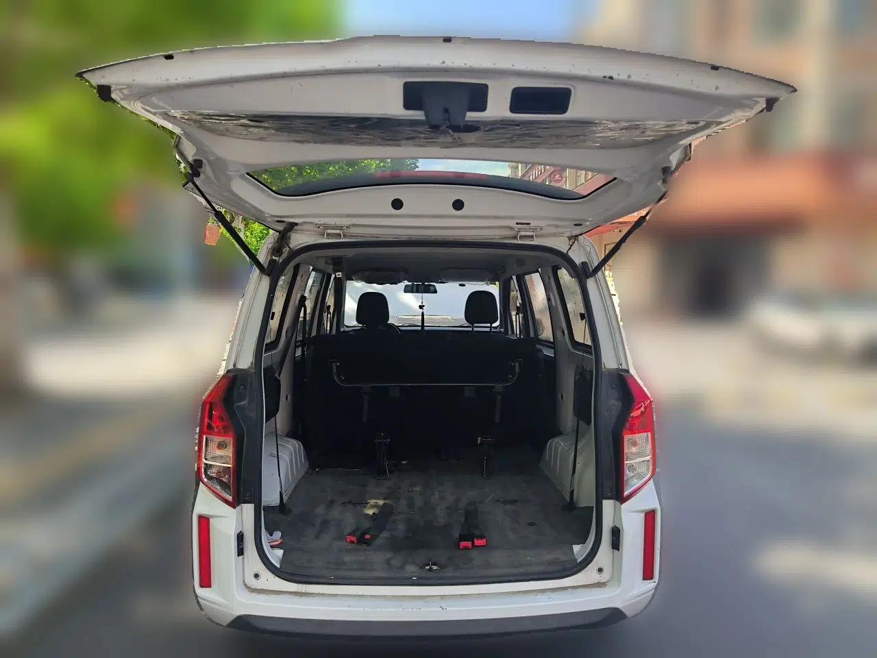 Wuling Hongguang PLUS 2021 Commercial Version 1.5T Manual Standard Edition 7-Seater — миниатюра 20