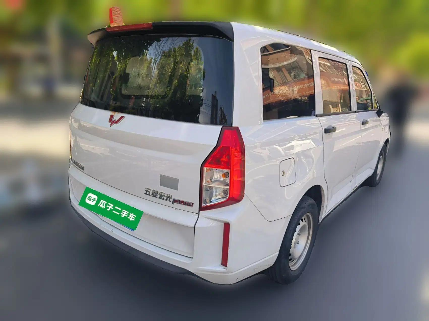 Wuling Hongguang PLUS 2021 Commercial Version 1.5T Manual Standard Edition 7-Seater — миниатюра 6