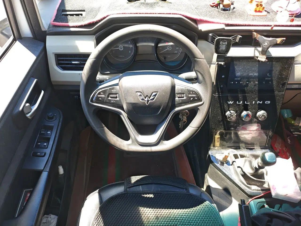 Wuling Hongguang PLUS 2019 1.5T Manual Luxury 7-Seater — миниатюра 11