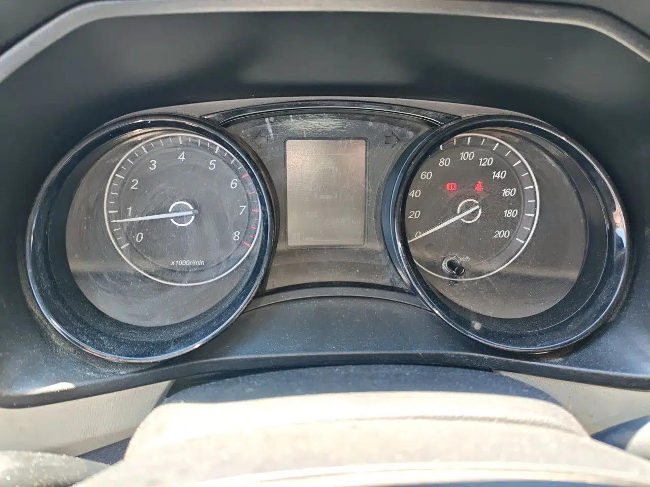Wuling Hongguang PLUS 2019 1.5T Manual Luxury 7-Seater — миниатюра 12