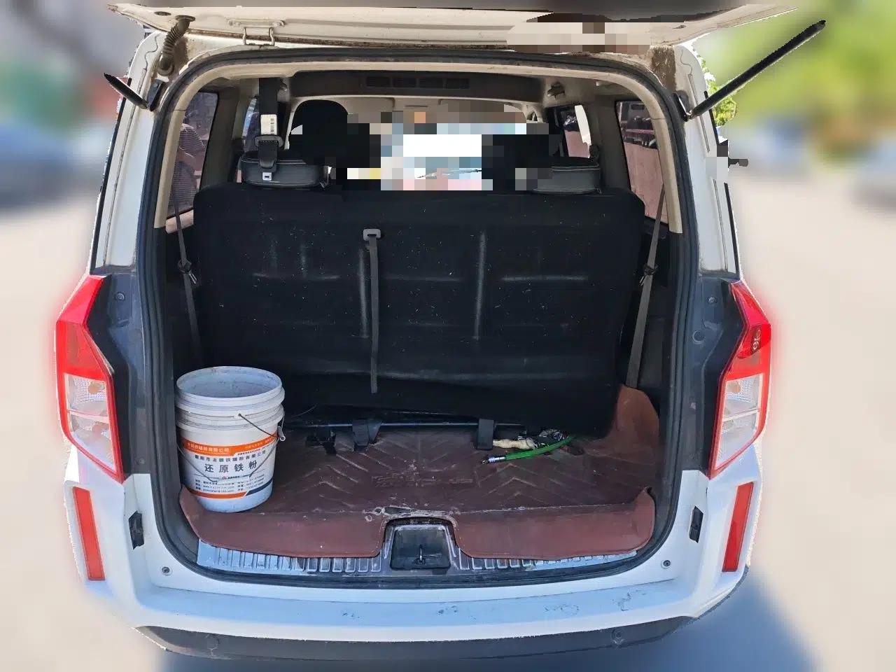 Wuling Hongguang PLUS 2019 1.5T Manual Luxury 7-Seater — миниатюра 20