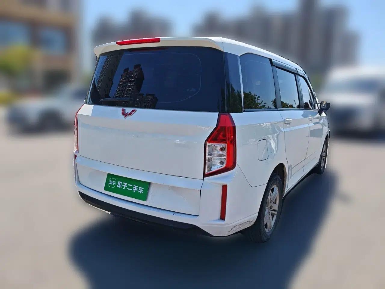 Wuling Hongguang PLUS 2019 1.5T Manual Luxury 7-Seater — миниатюра 6