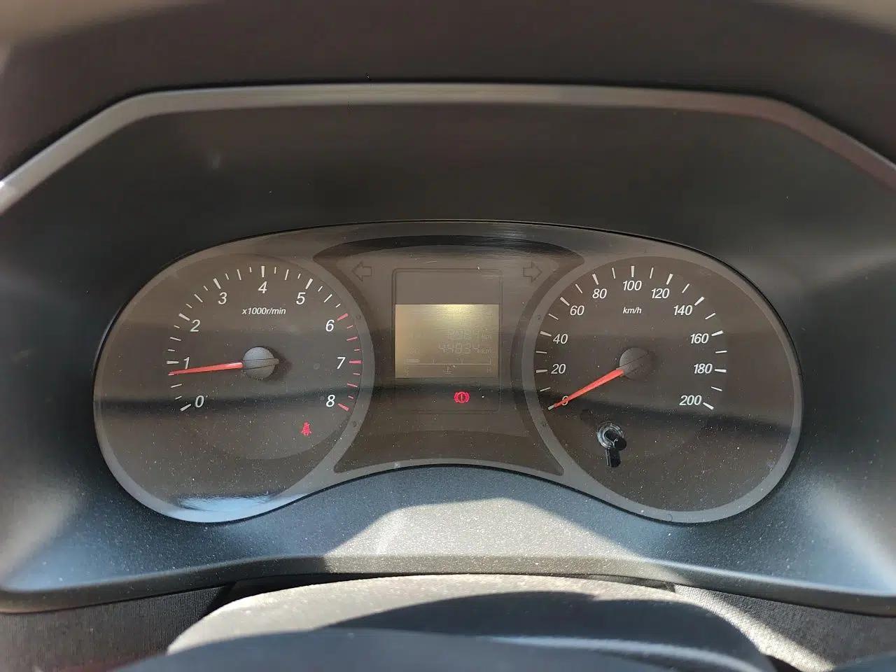 Wuling Hongguang PLUS 2019 1.5T Manual Standard Version 7 Seats — миниатюра 12
