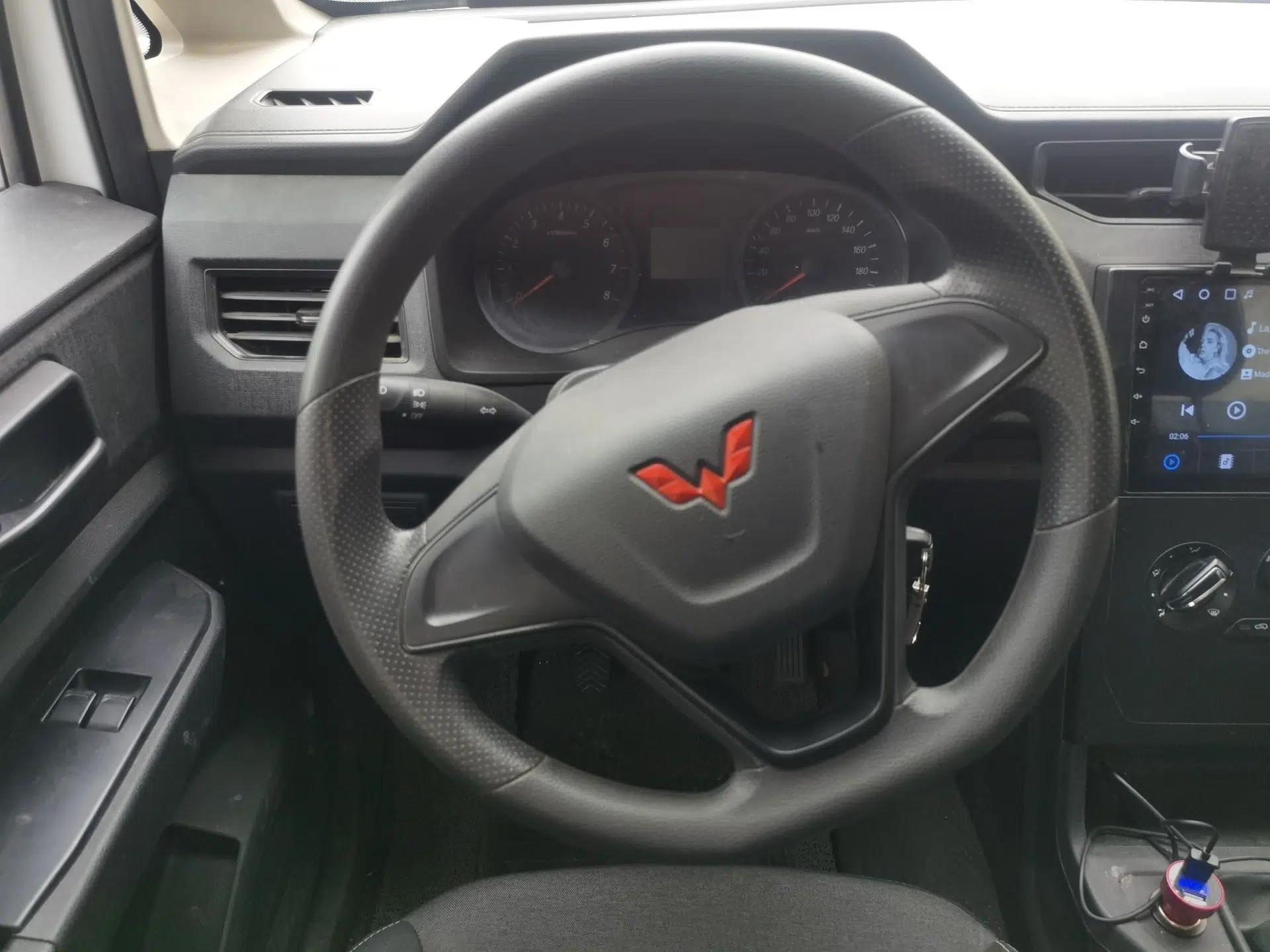 Wuling Hongguang PLUS 2020 1.5L Manual Standard Edition 5 Seats — миниатюра 11