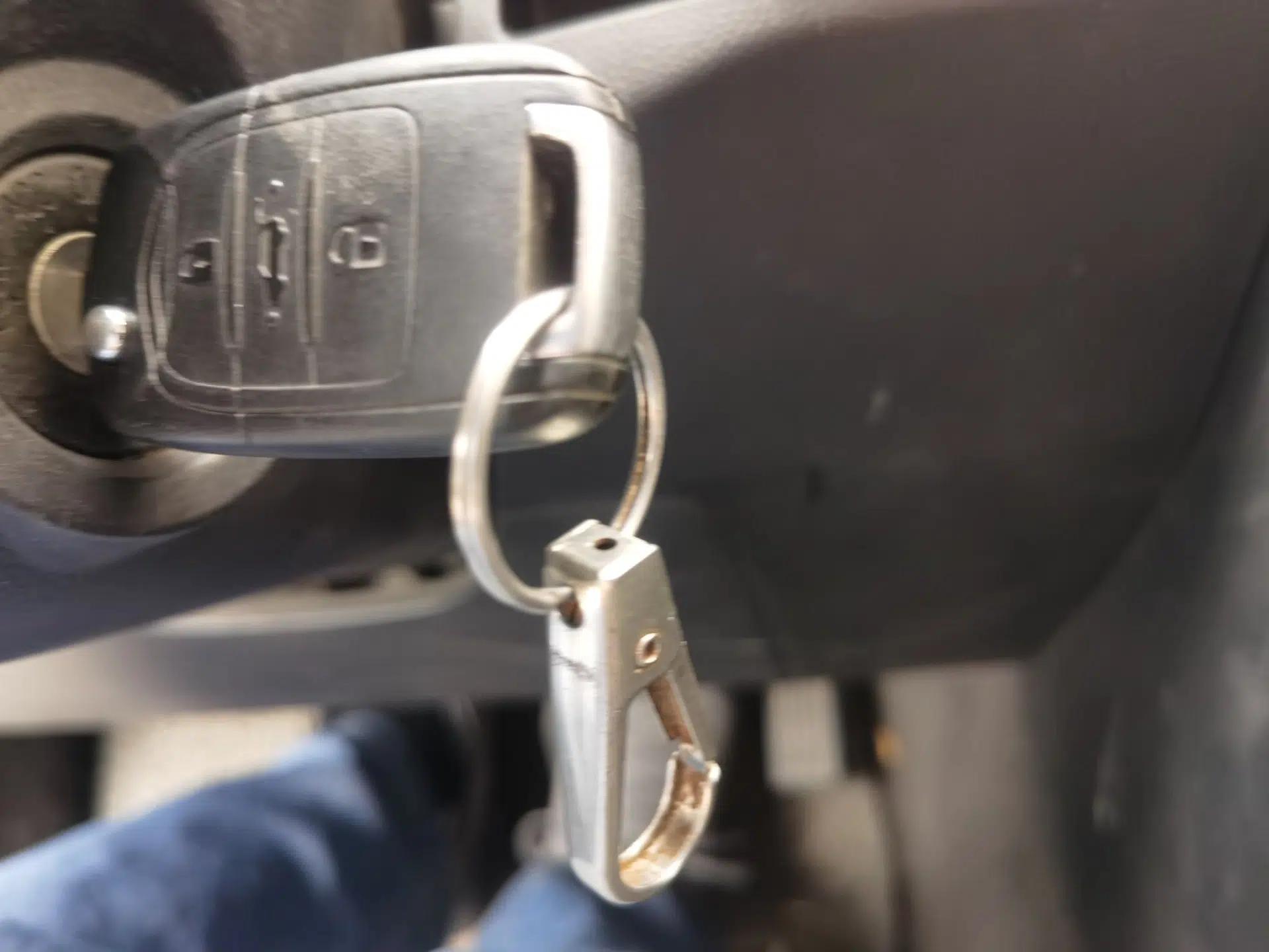 Wuling Hongguang PLUS 2020 1.5L Manual Standard Edition 5 Seats — миниатюра 9