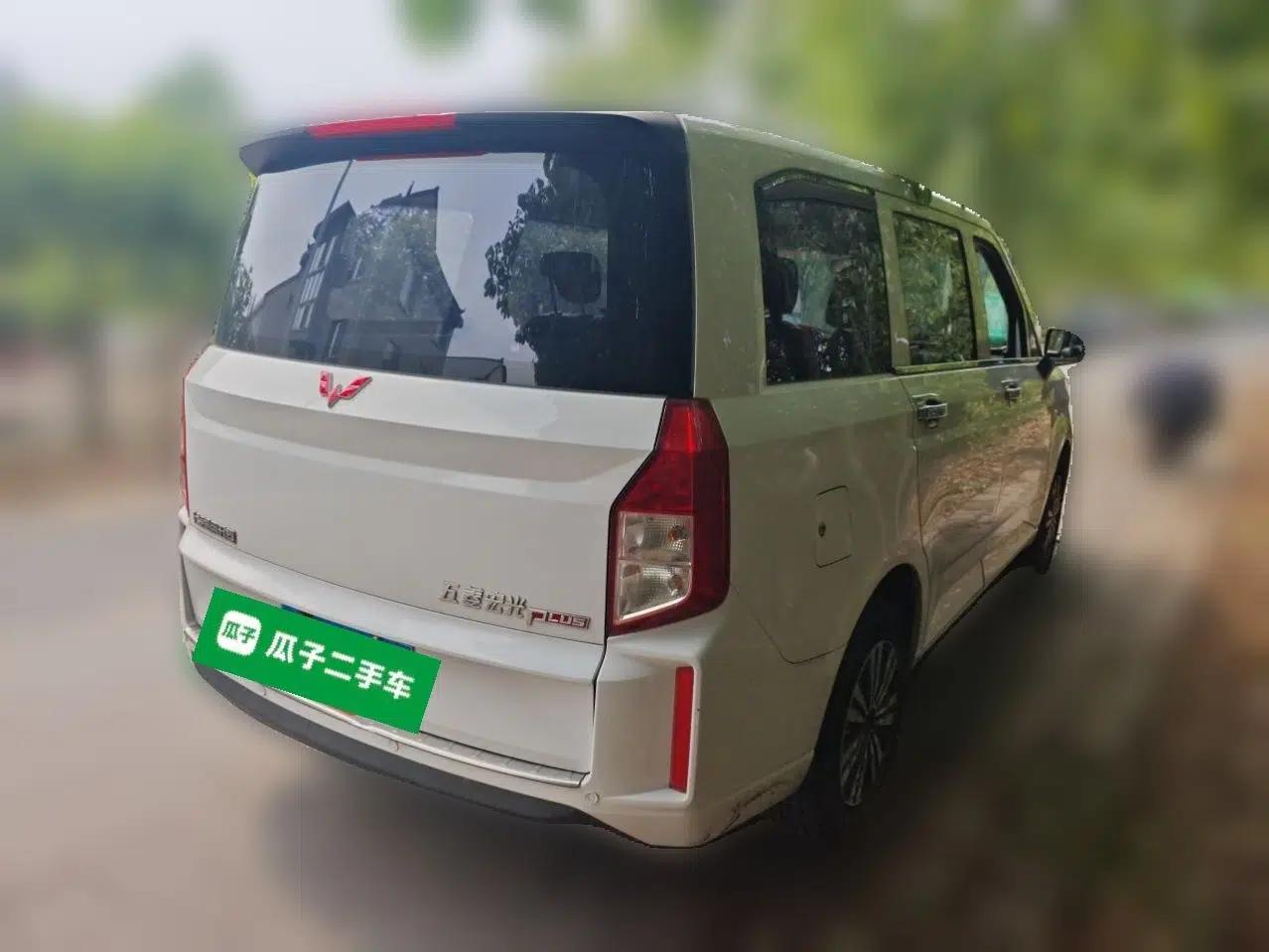 Wuling Hongguang PLUS 2020 1.5L Manual Standard Edition 5 Seats — миниатюра 6