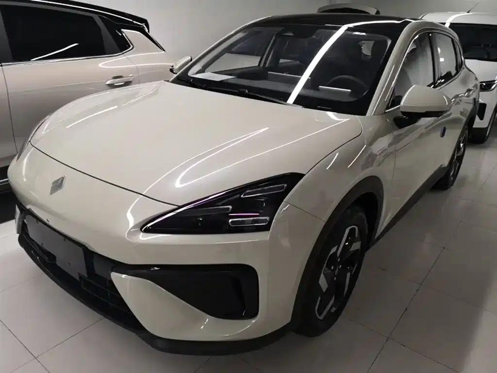 Baojun Yunhai 2026 140km/h Plug-in Hybrid Standard Edition — миниатюра 2