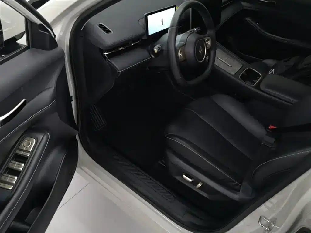Baojun Yunhai 2024 140km/h Plug-in Hybrid — миниатюра 16