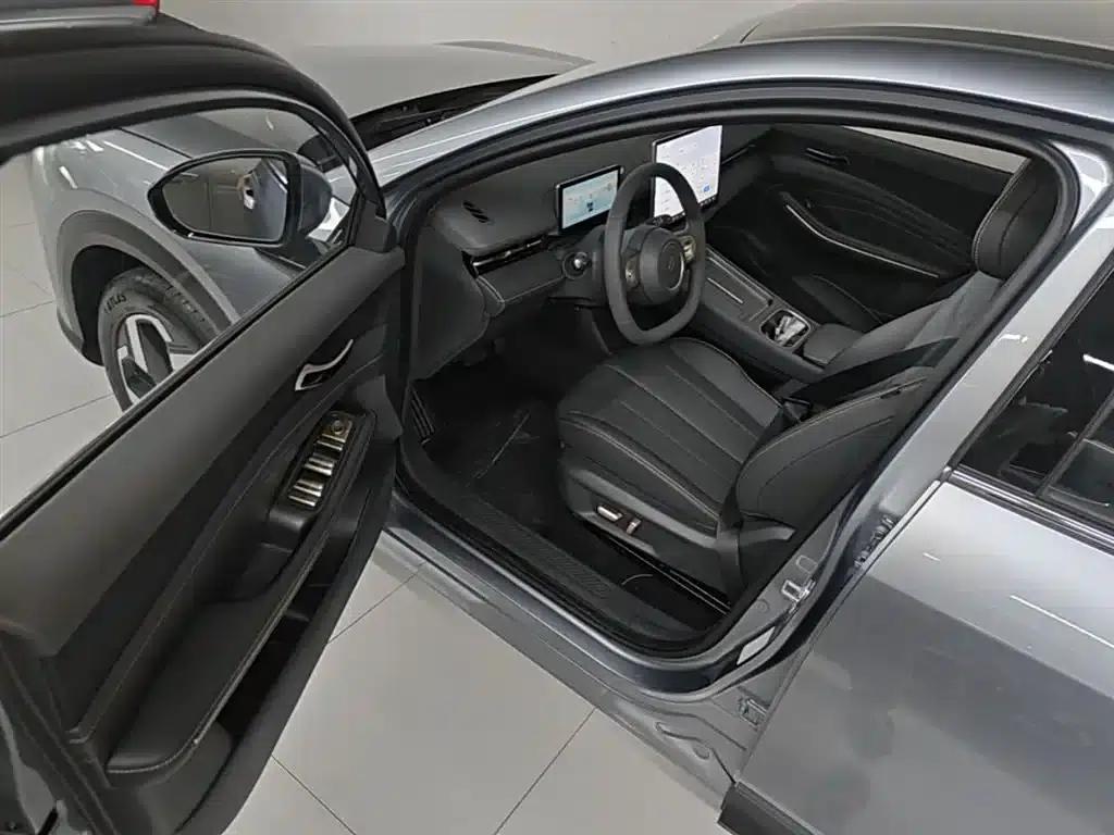 Baojun Yunhai 2026 140km/h Plug-in Hybrid Standard Edition — миниатюра 16