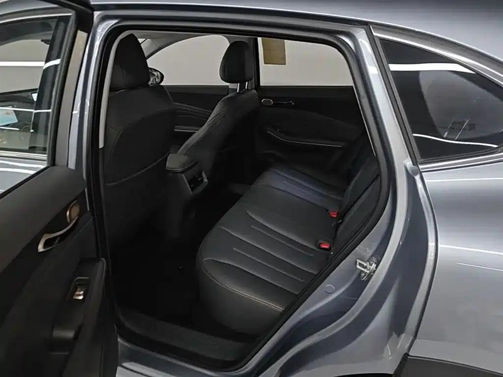 Baojun Yunhai 2026 140km/h Plug-in Hybrid Standard Edition — миниатюра 17