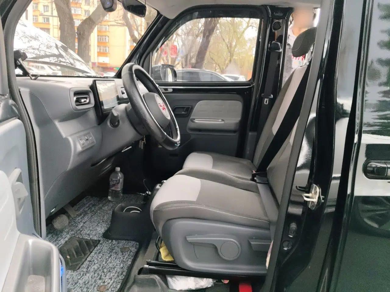 Wuling Zhiguang New Energy 2025 Model 305km Ambitious Edition — миниатюра 16