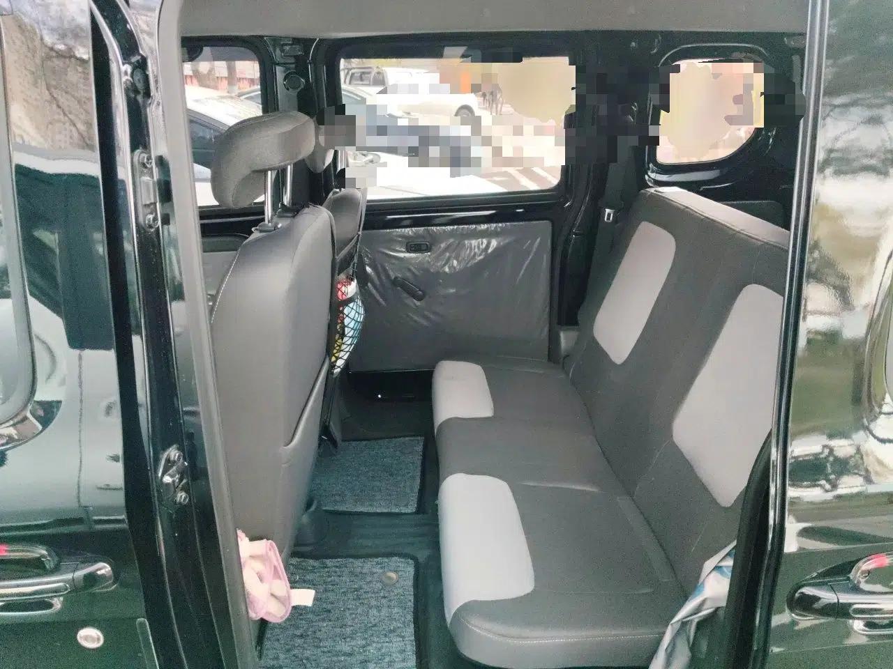 Wuling Zhiguang New Energy 2025 Model 305km Ambitious Edition — миниатюра 18