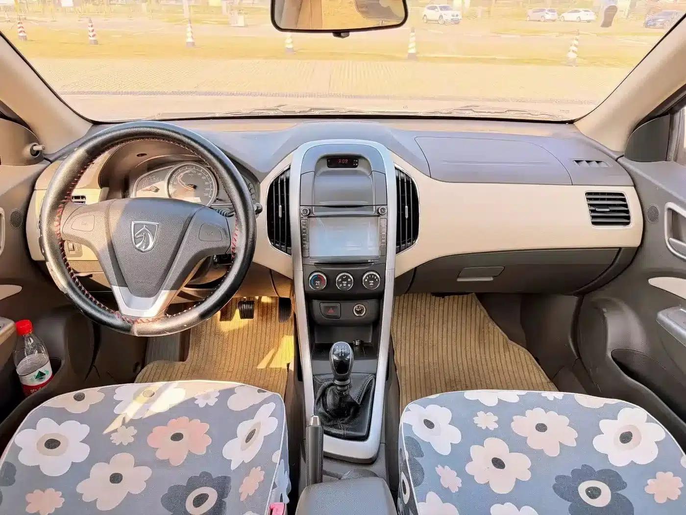 Baojun 630 2013 1.5L Manual Standard Edition — миниатюра 11