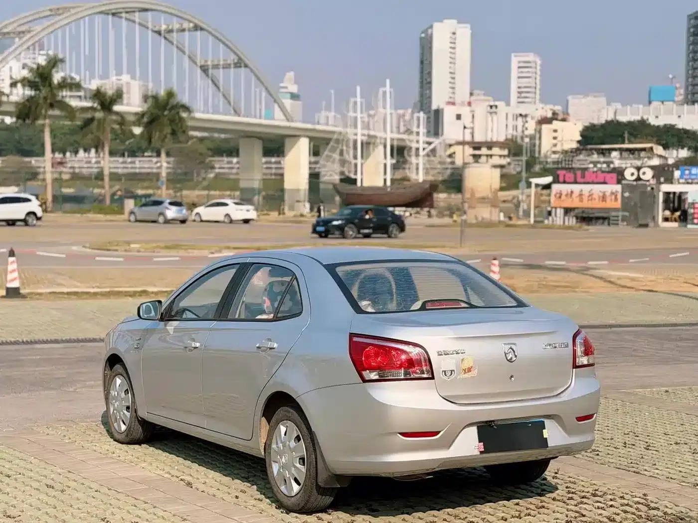 Baojun 630 2013 1.5L Manual Standard Edition — миниатюра 6