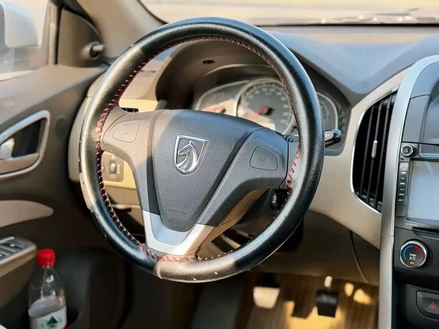 Baojun 630 2013 1.5L Manual Standard Edition — миниатюра 10
