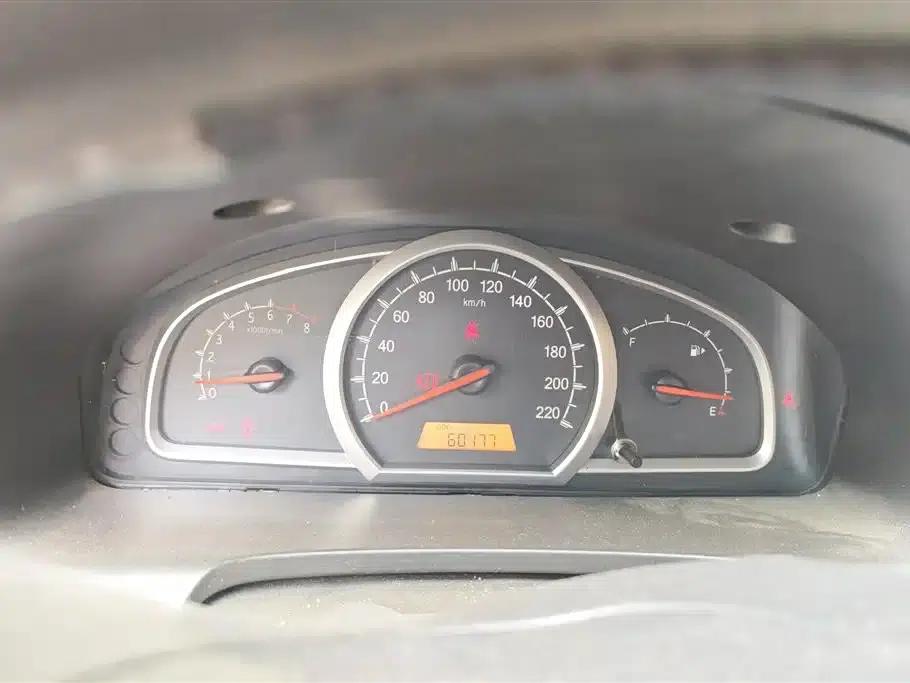 Baojun 630 2013 1.5L Manual Standard Edition — миниатюра 14
