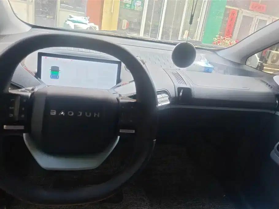 Baojun E300 2020 Plus Interstellar Smart Edition — миниатюра 12