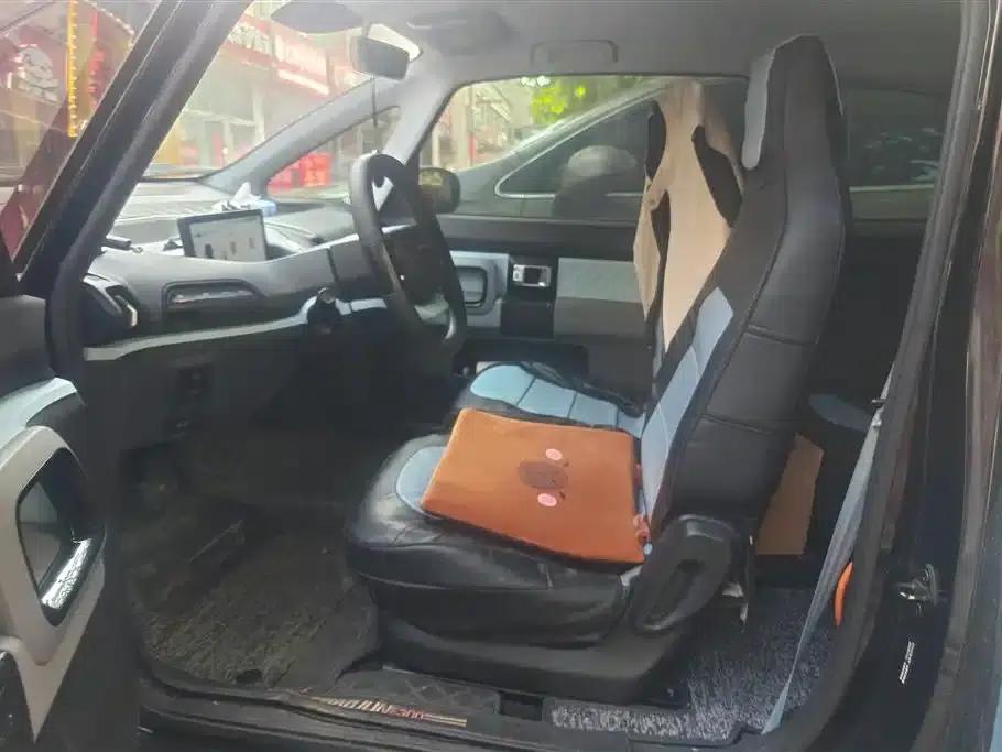 Baojun E300 2020 Plus Interstellar Smart Edition — миниатюра 9