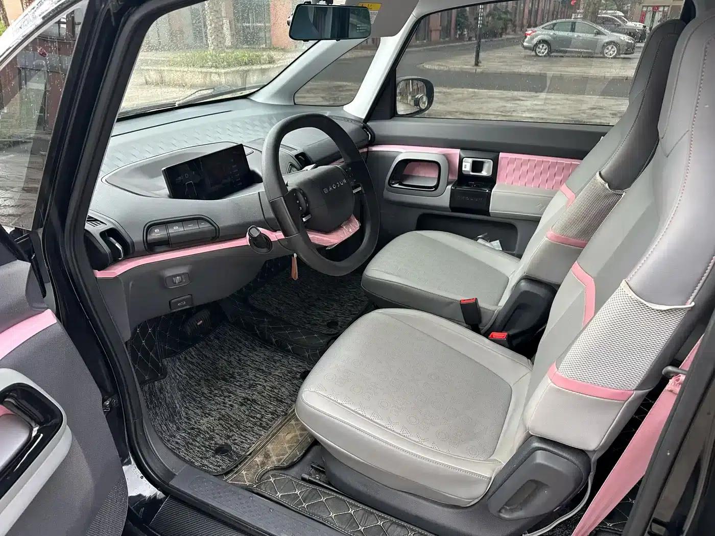 Baojun E300 2020 Interstellar Future Edition — миниатюра 4