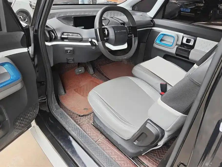 Baojun E300 2020 Interstellar Intelligent Driving Edition — миниатюра 11