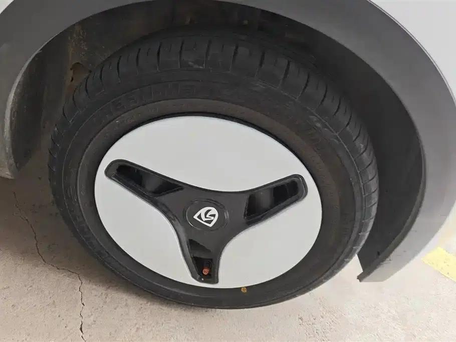 Baojun E300 2020 Interstellar Intelligent Driving Edition — миниатюра 6