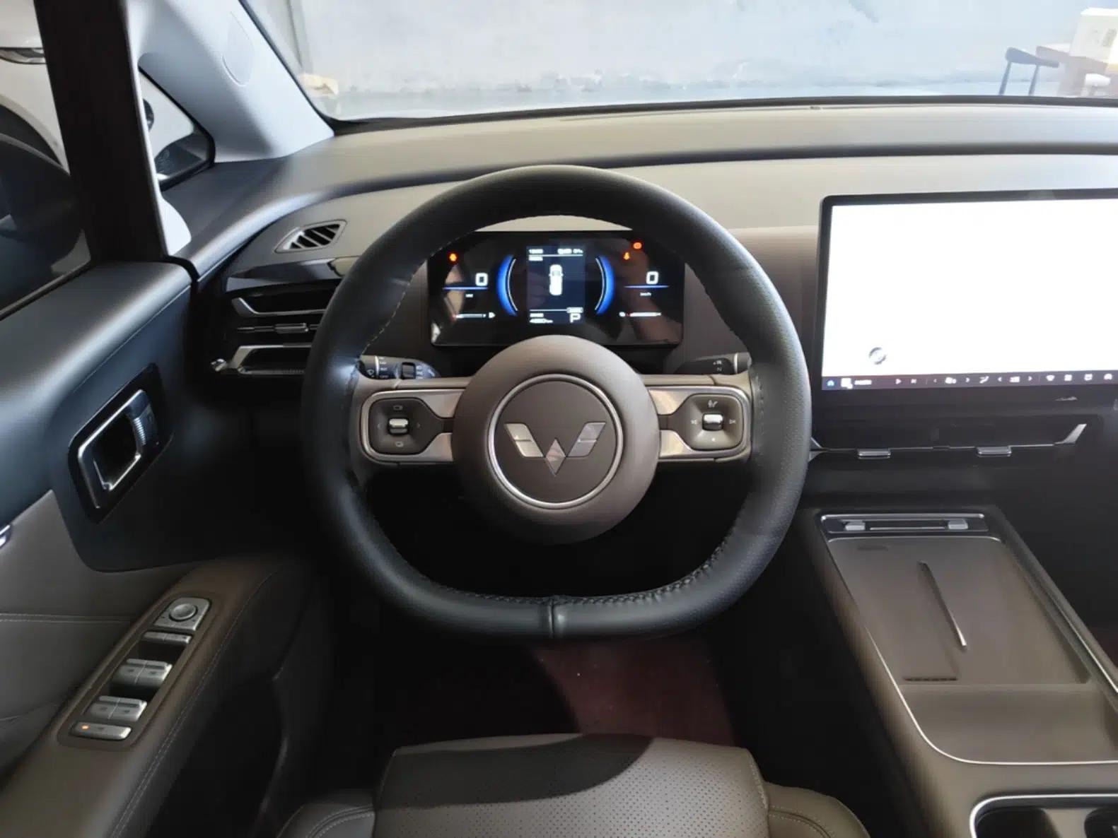 Wuling Starlight 730 2025 Model Plug-in Hybrid 125km Luxury Edition — миниатюра 14