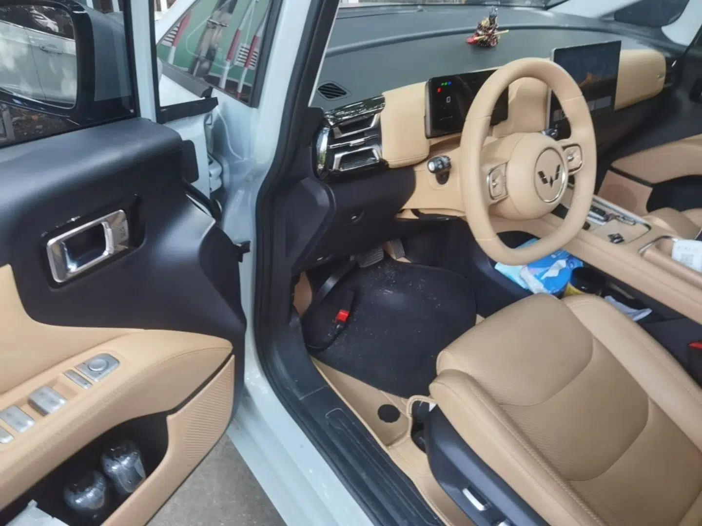 Wuling Starlight 730 2025 Model Plug-in Hybrid 125km Luxury Edition — миниатюра 19