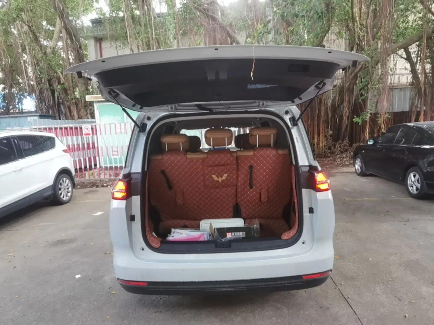 Wuling Starlight 730 2025 Model Plug-in Hybrid 125km Luxury Edition — миниатюра 22