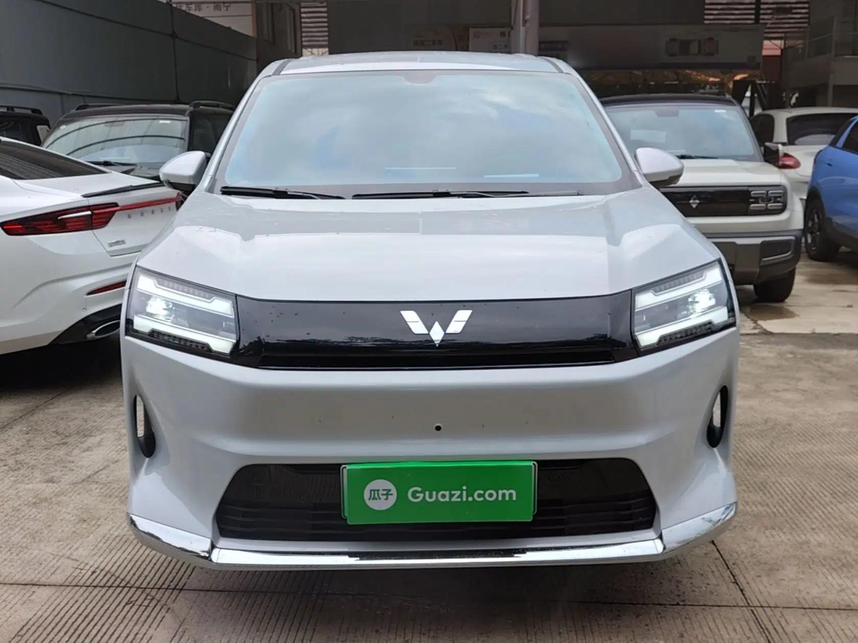 Wuling Starlight 730 2025 Model Pure Electric 500km Luxury Edition — миниатюра 2