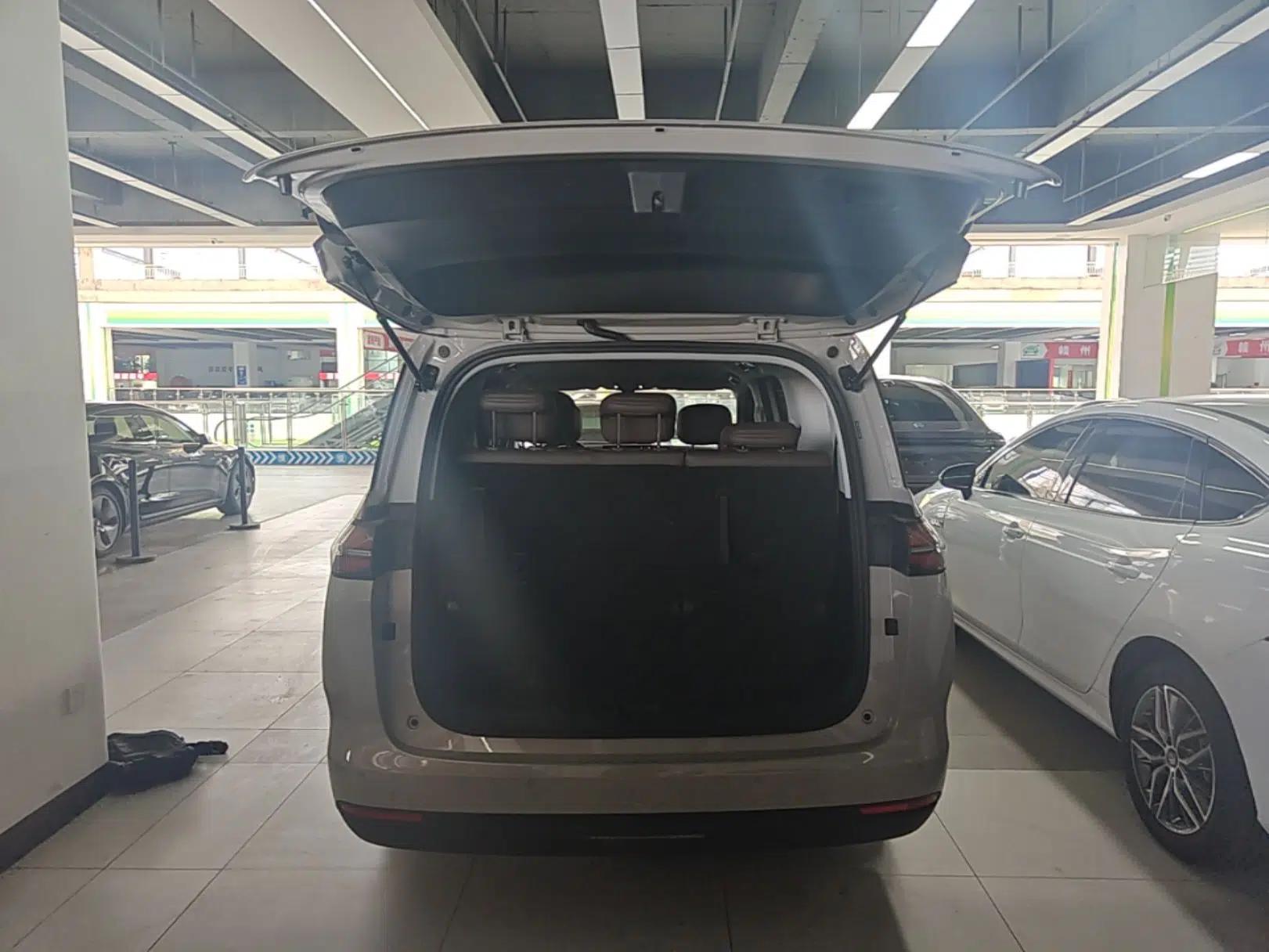 Wuling Starlight 730 2025 Model Pure Electric 500km Luxury Edition — миниатюра 22