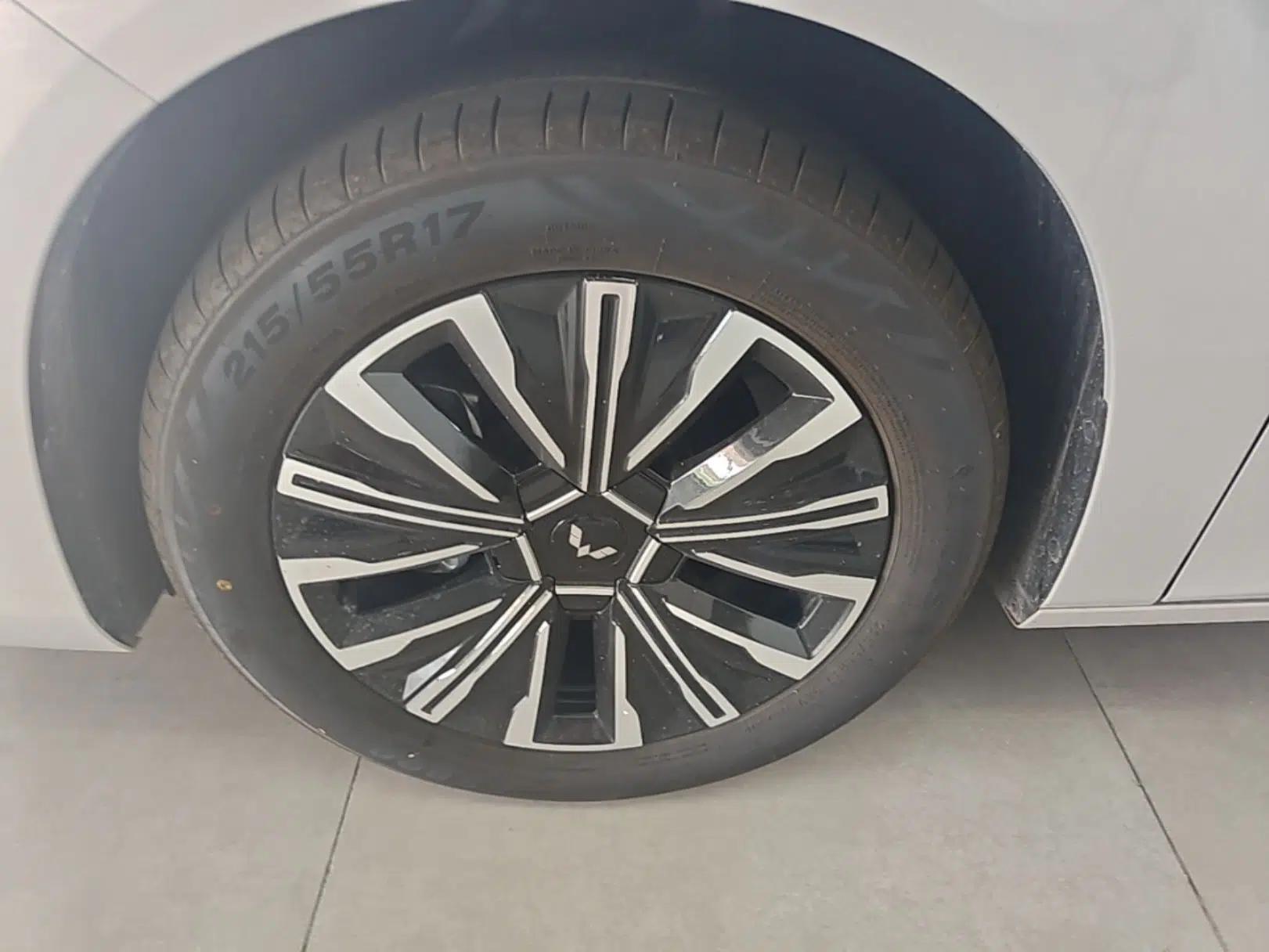Wuling Starlight 730 2025 Model Pure Electric 500km Luxury Edition — миниатюра 8