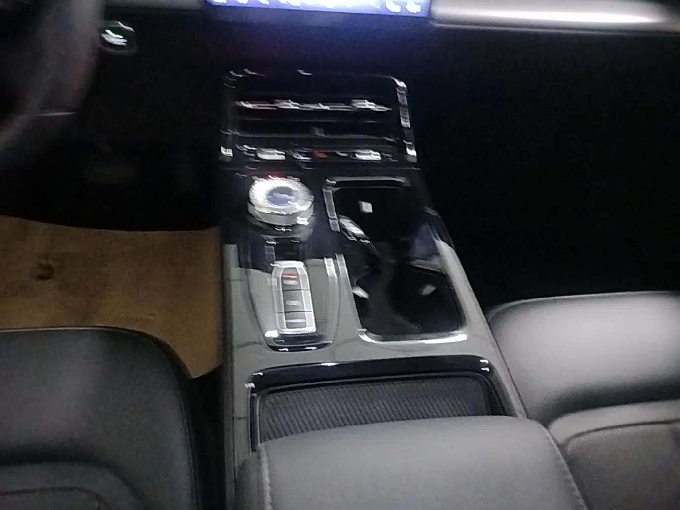 Wuling E5 2024 410 km Standard Version — миниатюра 17