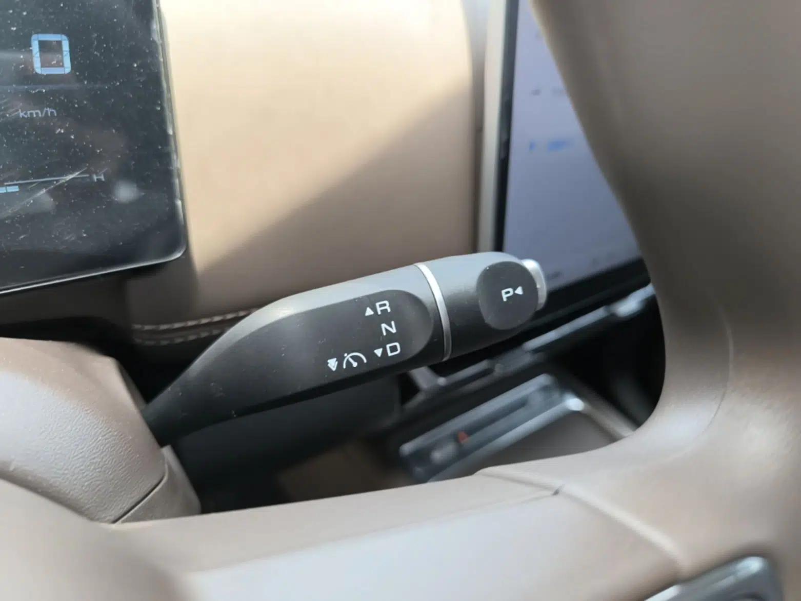 Wuling Xingguang 560 New Energy 2026 Model, Plug-in Hybrid, 125 km, Luxury Version — миниатюра 17
