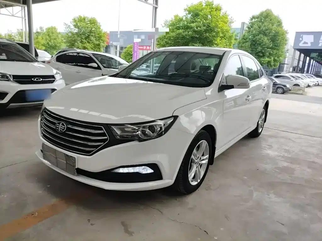 Besturn B30 2016 1.6L Automatic Luxury Edition — миниатюра 2