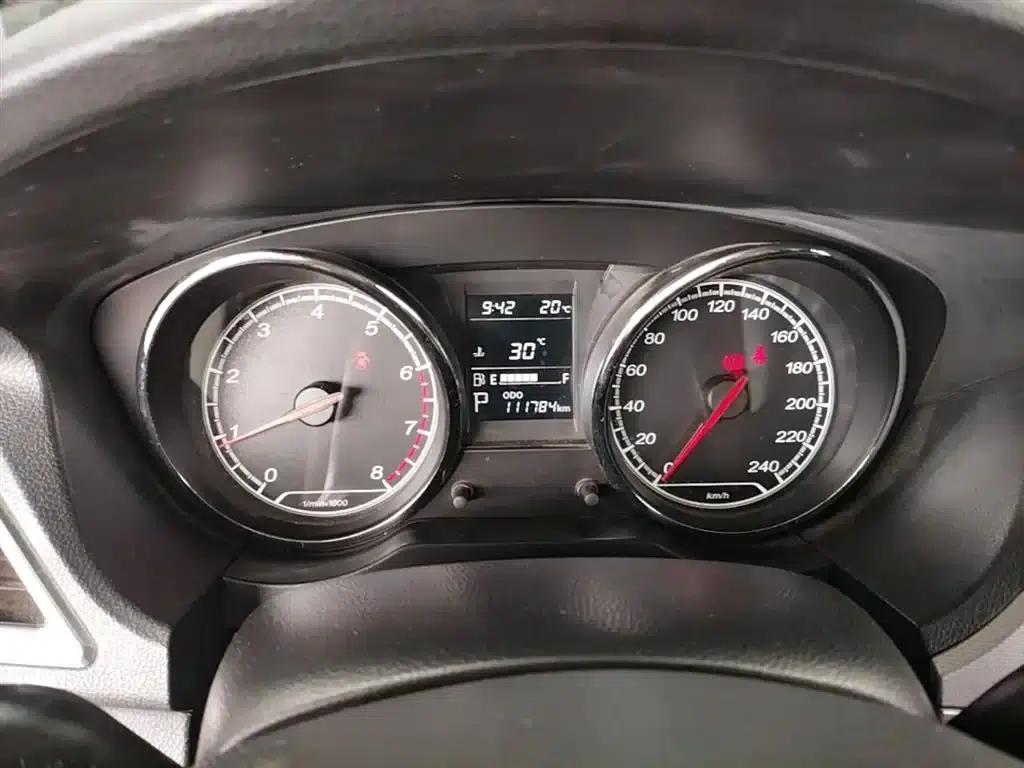 Besturn B30 2016 1.6L Automatic Luxury Edition — миниатюра 12