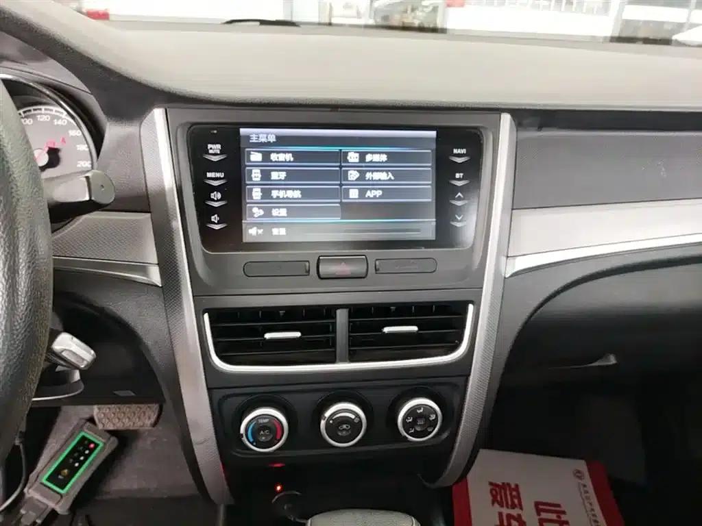 Besturn B30 2016 1.6L Automatic Luxury Edition — миниатюра 13