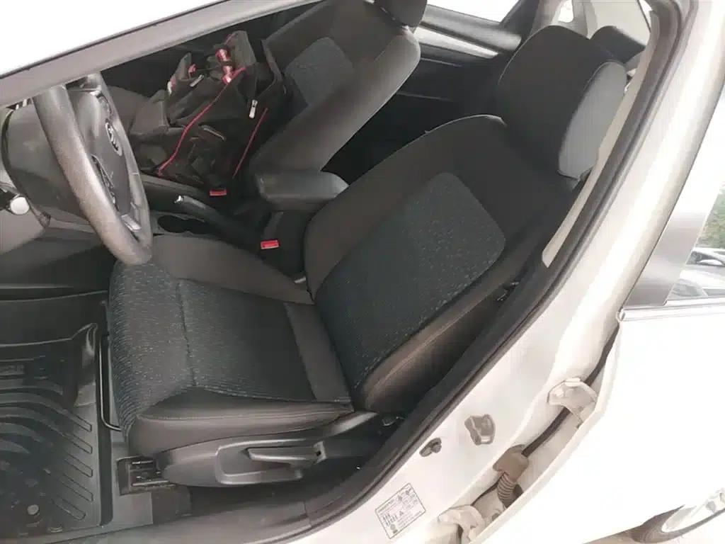 Besturn B30 2016 1.6L Automatic Luxury Edition — миниатюра 15