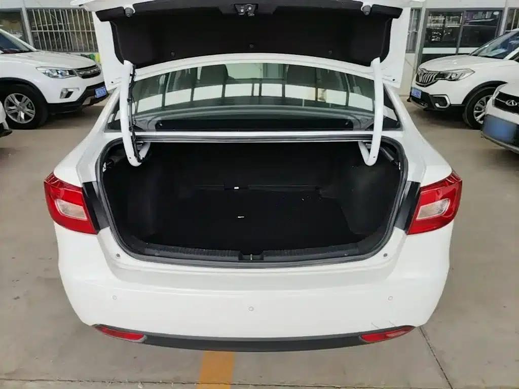 Besturn B30 2016 1.6L Automatic Luxury Edition — миниатюра 19
