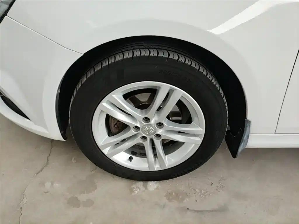 Besturn B30 2016 1.6L Automatic Luxury Edition — миниатюра 23