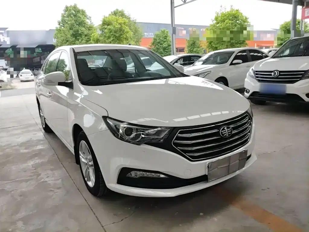 Besturn B30 2016 1.6L Automatic Luxury Edition — миниатюра 4