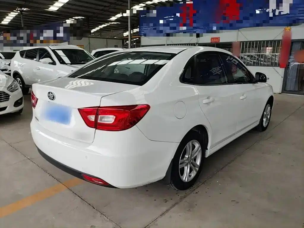 Besturn B30 2016 1.6L Automatic Luxury Edition — миниатюра 7
