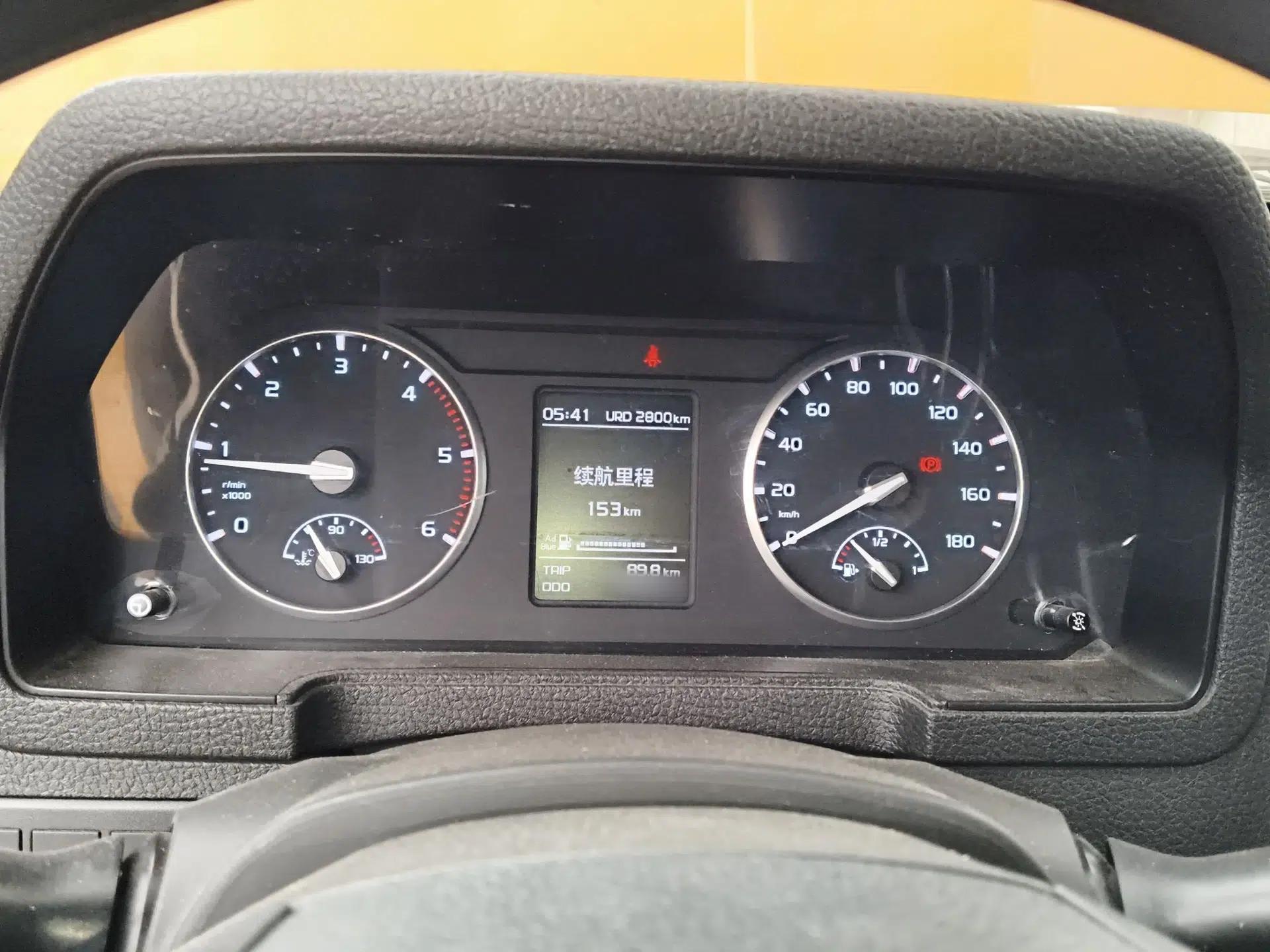 Isuzu Qingling T17 2021 3.0T Diesel Two-Wheel Drive Crew Cab with Extended Wheelbase Model 4KH1CT6H1 — миниатюра 10