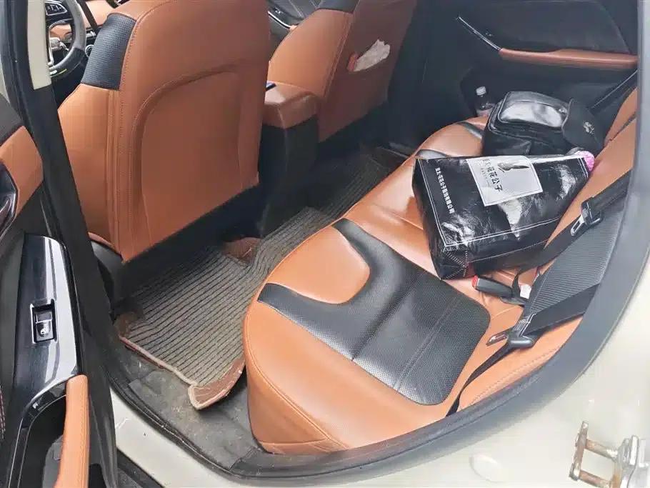 2016 Senova X35 1.5L Automatic Deluxe Edition — миниатюра 11
