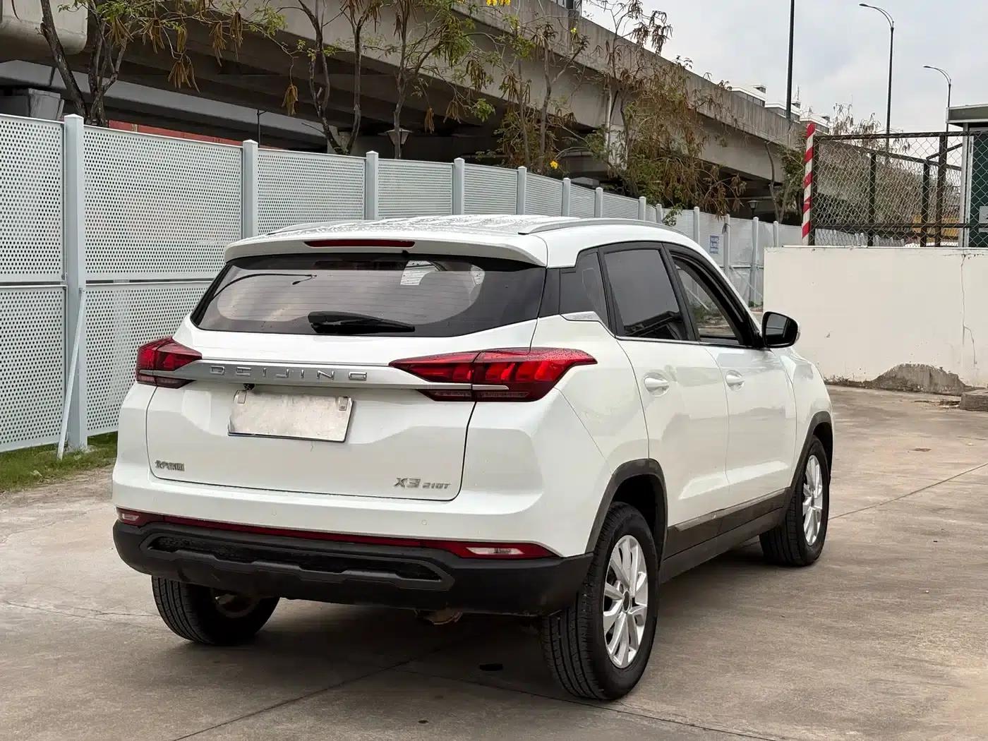 Beijing X3 2019 1.5T CVT Glory Edition — миниатюра 9
