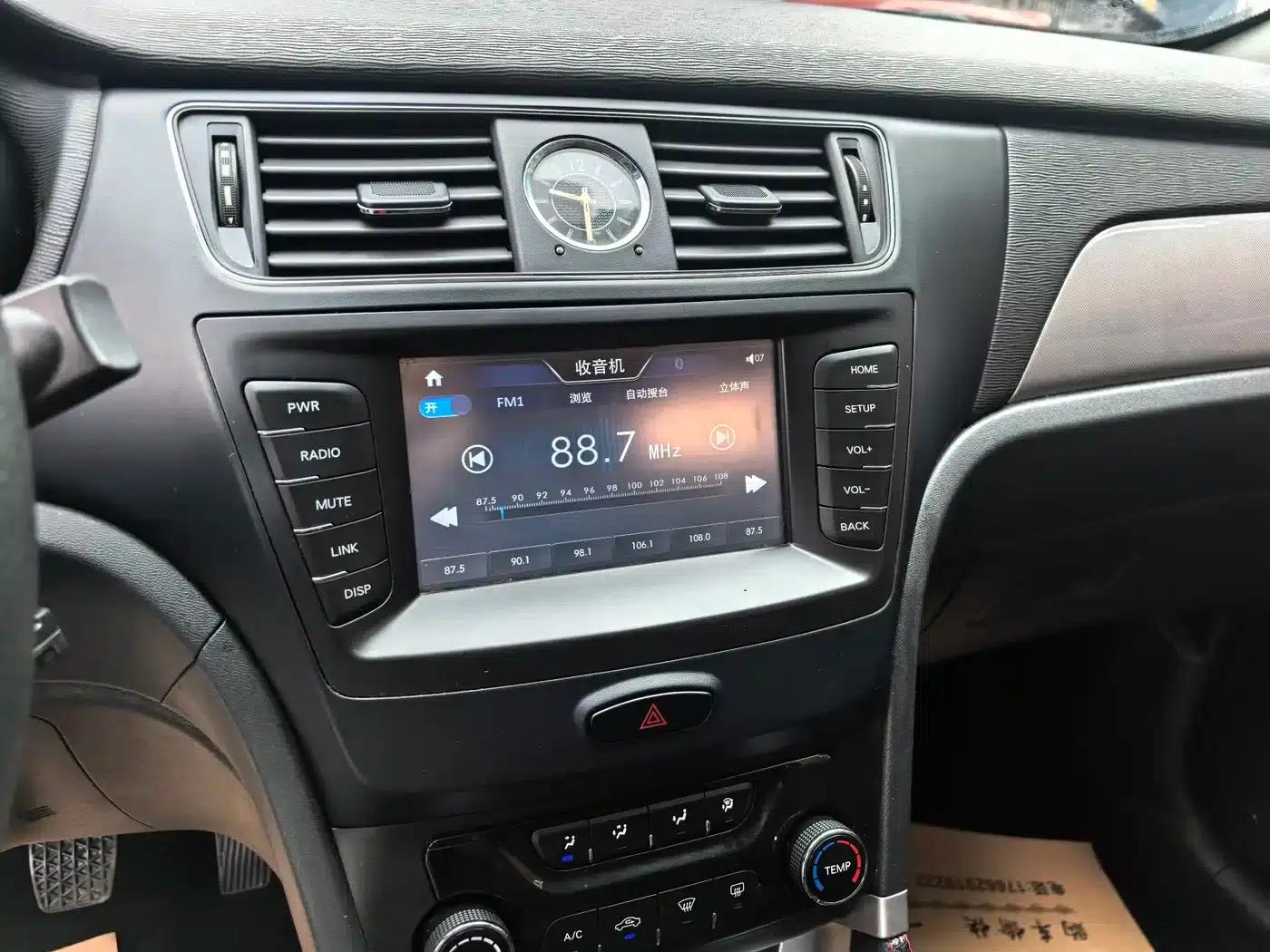2016 Senova X55 1.5L Manual Comfort Edition — миниатюра 10