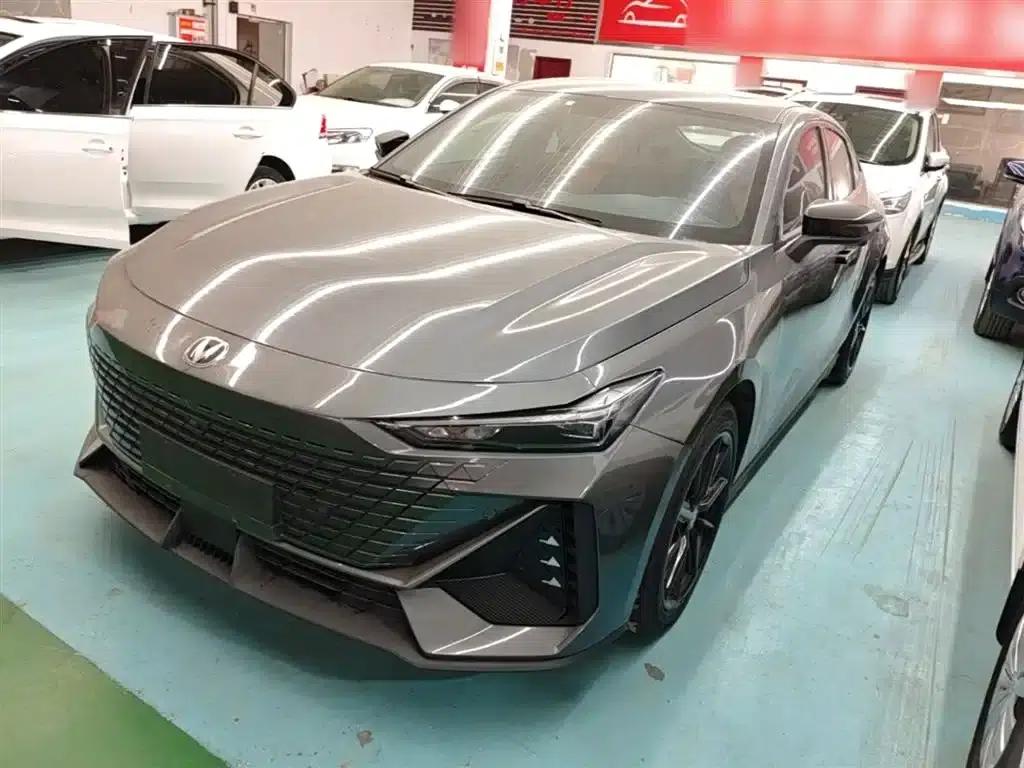 Changan UNI-V Smart Electric iDD 2023 Model, Smart Electric iDD 1.5T, 113km/h Smart Fun Edition — миниатюра 2