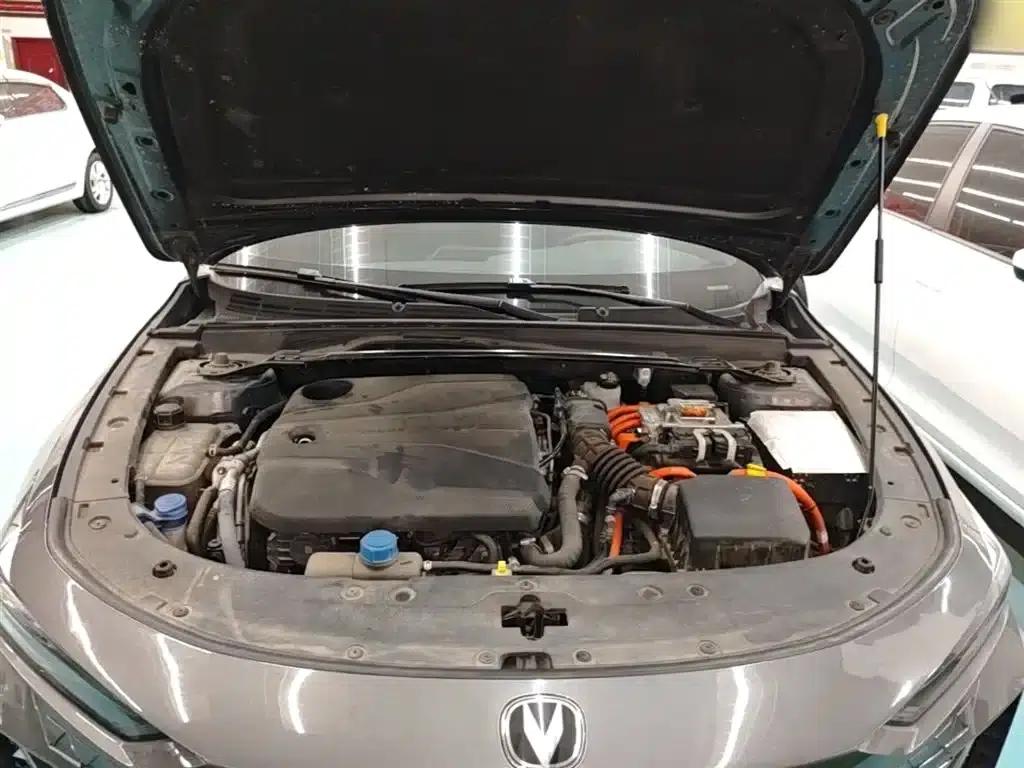 Changan UNI-V Smart Electric iDD 2023 Model, Smart Electric iDD 1.5T, 113km/h Smart Fun Edition — миниатюра 20