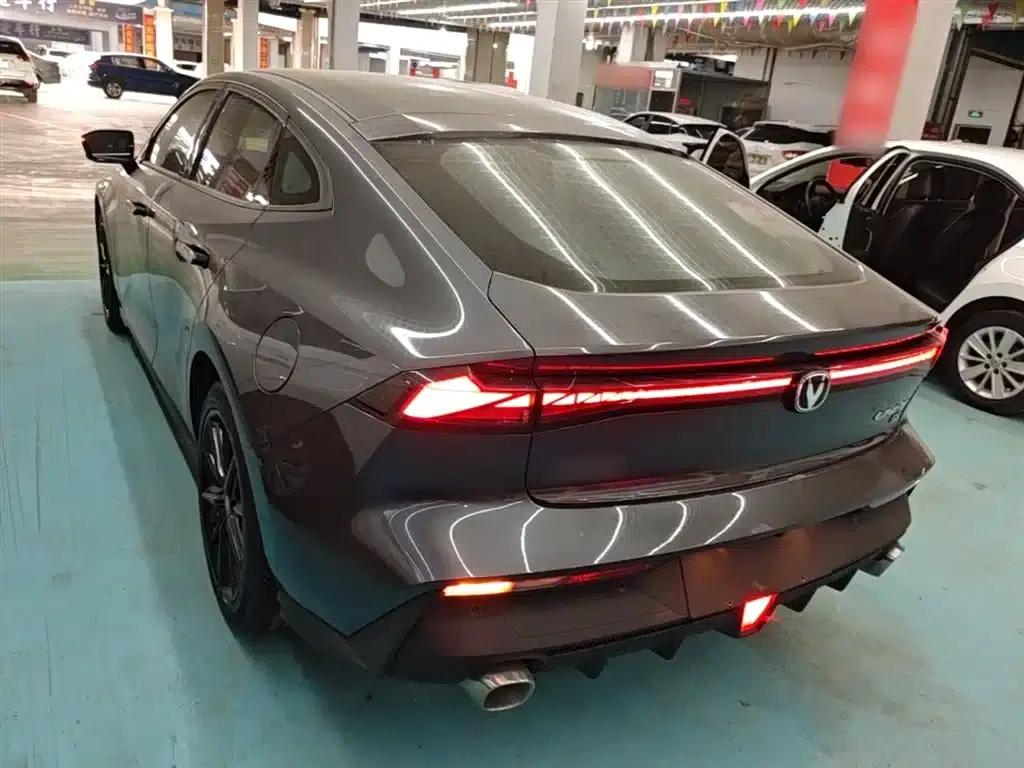Changan UNI-V Smart Electric iDD 2023 Model, Smart Electric iDD 1.5T, 113km/h Smart Fun Edition — миниатюра 5
