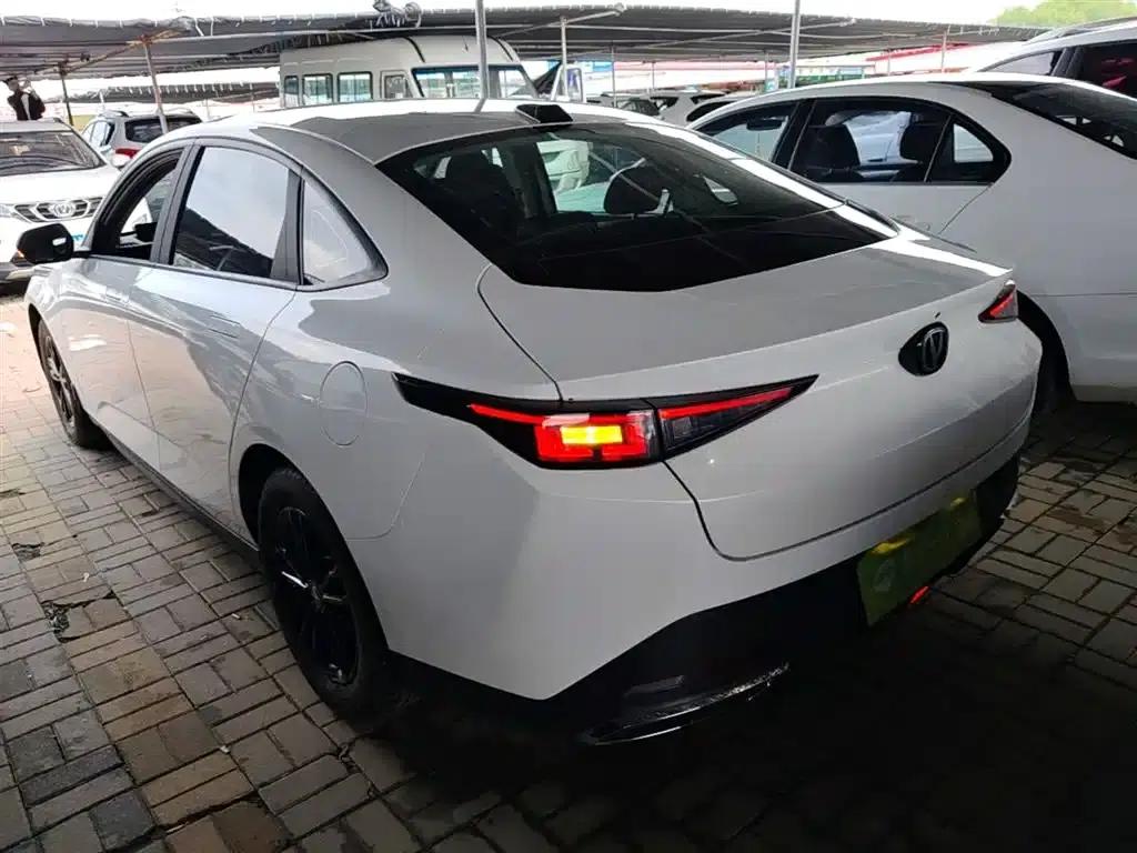 Yida 2023 Blue Whale NE 1.5T GDI DCT Premium Edition — миниатюра 5